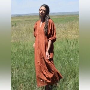 Never a Wallflower High neck ruffle collar midi dress • xl • NWT